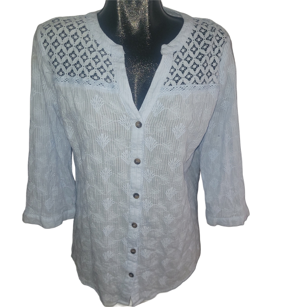 Claire France Light Blue Button-Front  Cropped Sleeve Top With Lace Yoke 14